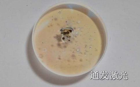 被污染的激光焊接機保護(hù)鏡片